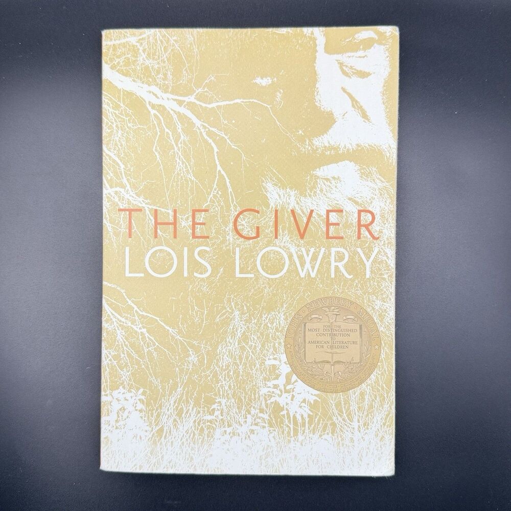 Lois Lowry The Giver Paperback Novel Giver Quartet Clarion Books 2014